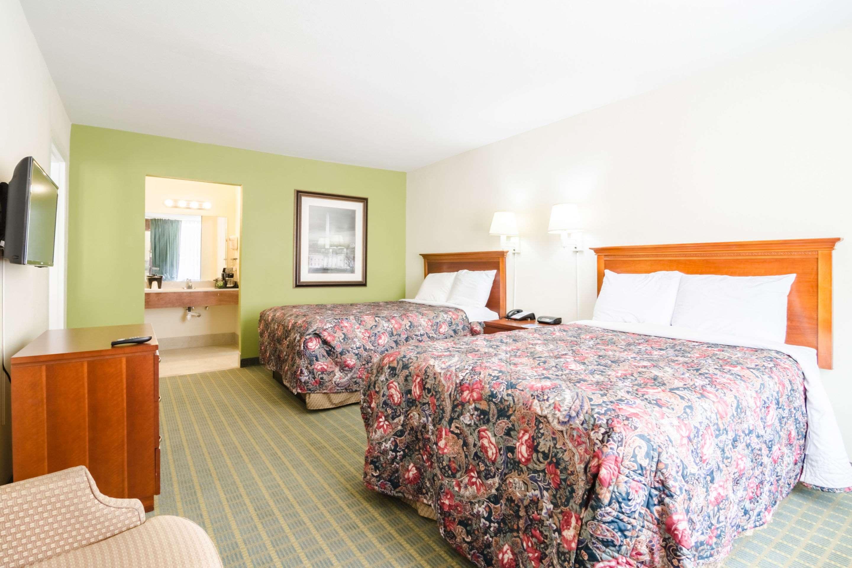 Oyo Hotel Greensboro East I 40 Ngoại thất bức ảnh