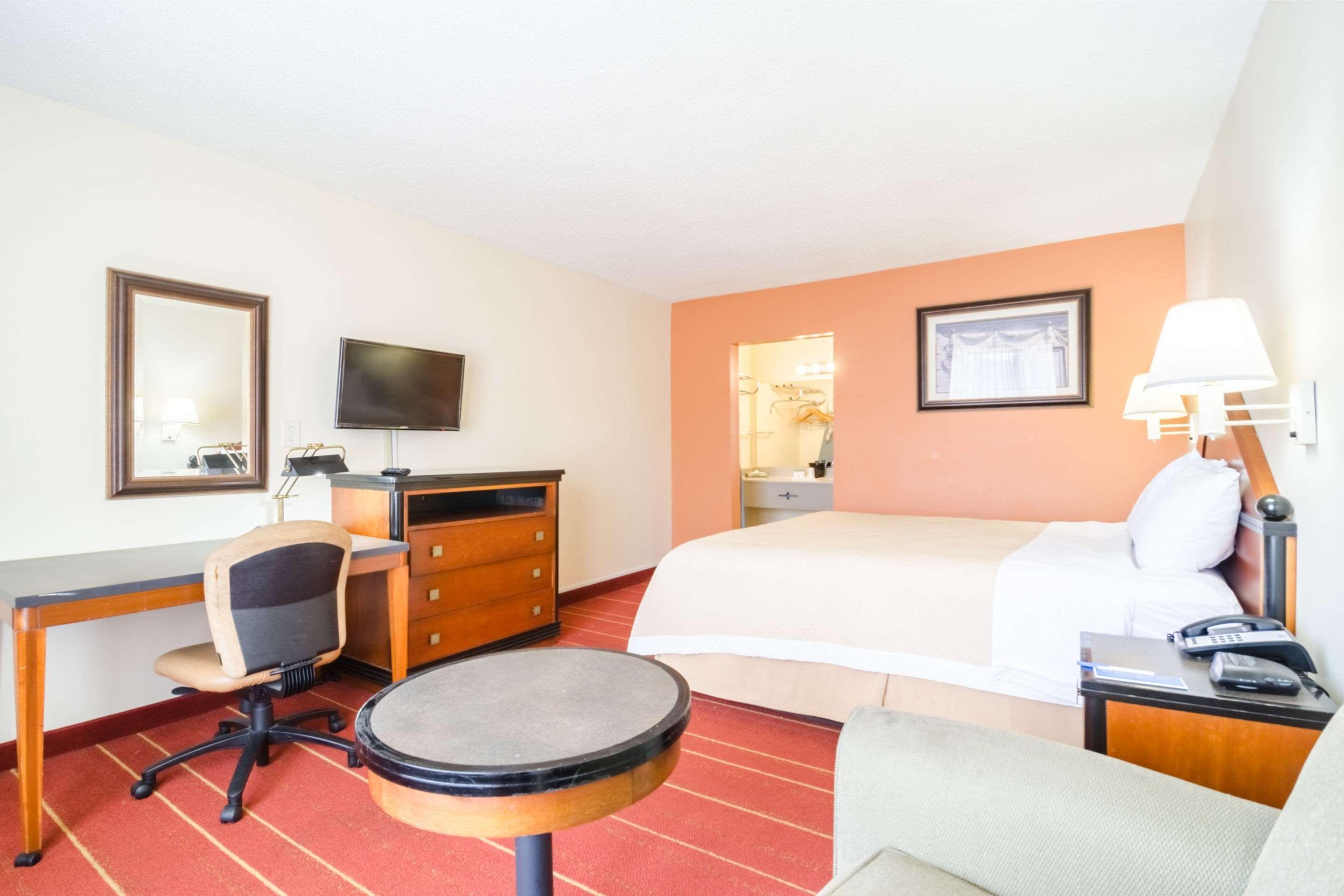 Oyo Hotel Greensboro East I 40 Ngoại thất bức ảnh