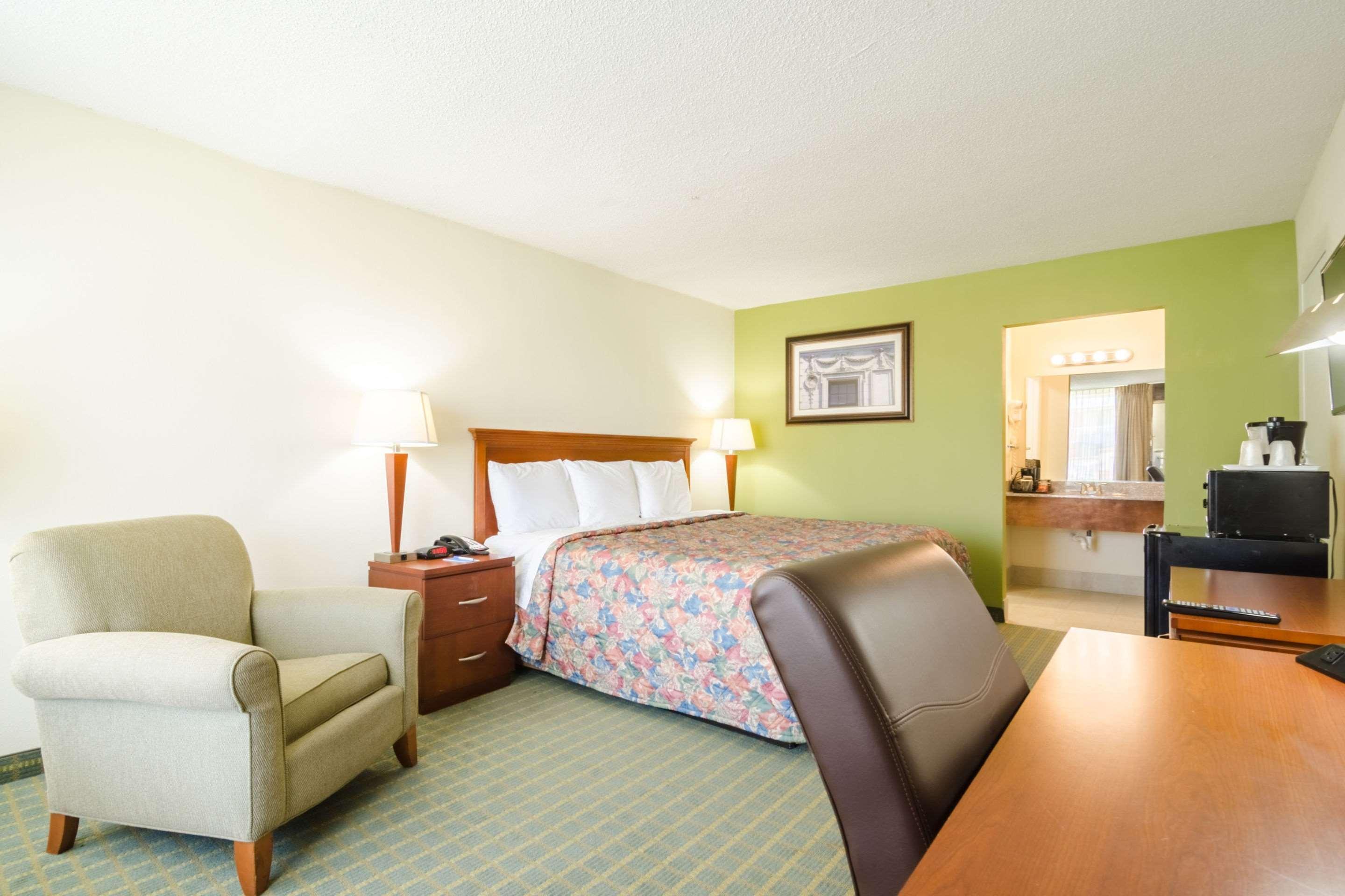 Oyo Hotel Greensboro East I 40 Ngoại thất bức ảnh