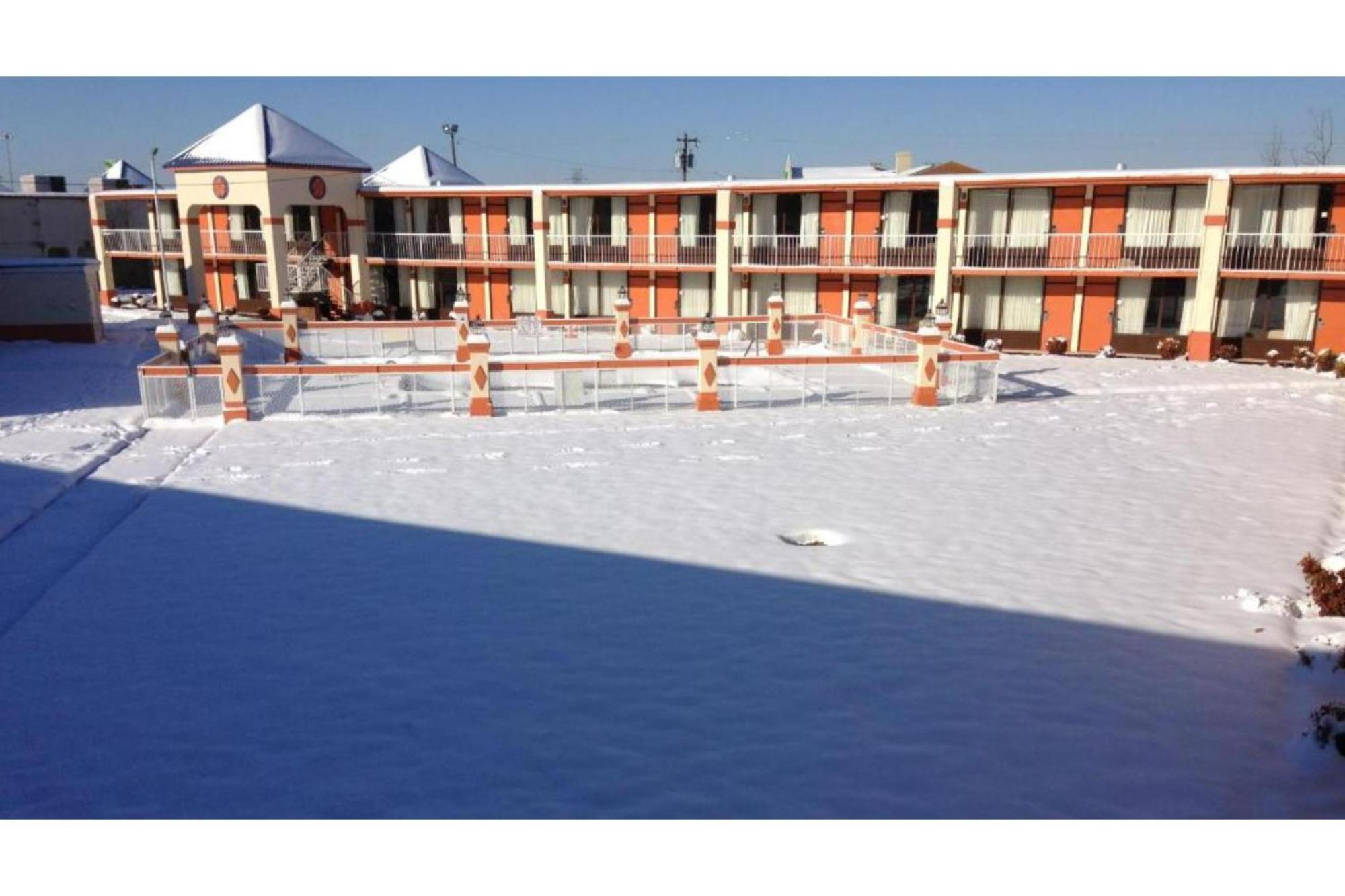 Oyo Hotel Greensboro East I 40 Ngoại thất bức ảnh