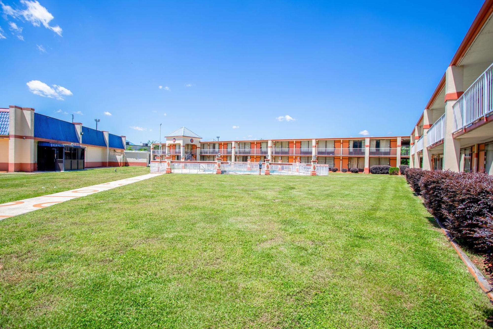 Oyo Hotel Greensboro East I 40 Ngoại thất bức ảnh