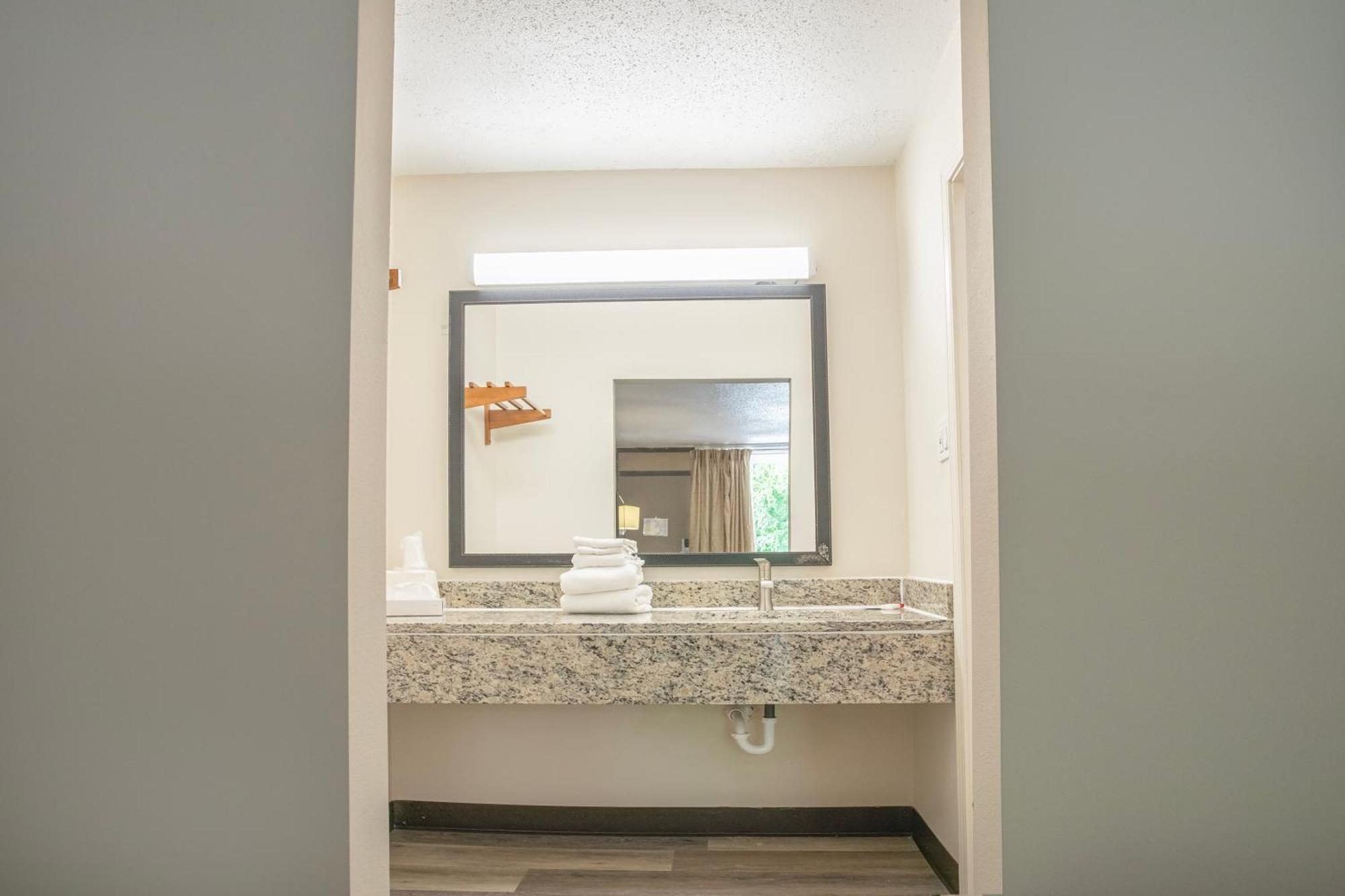 Oyo Hotel Greensboro East I 40 Ngoại thất bức ảnh
