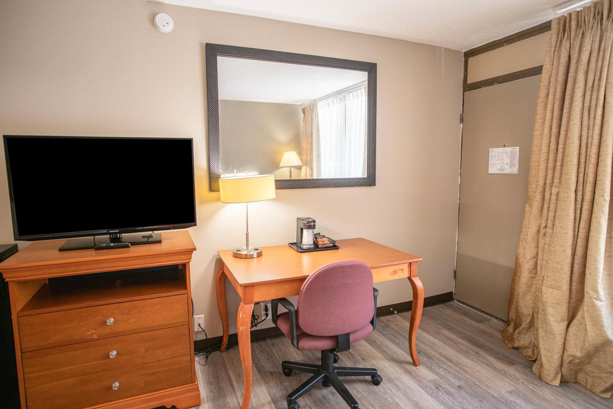 Oyo Hotel Greensboro East I 40 Ngoại thất bức ảnh