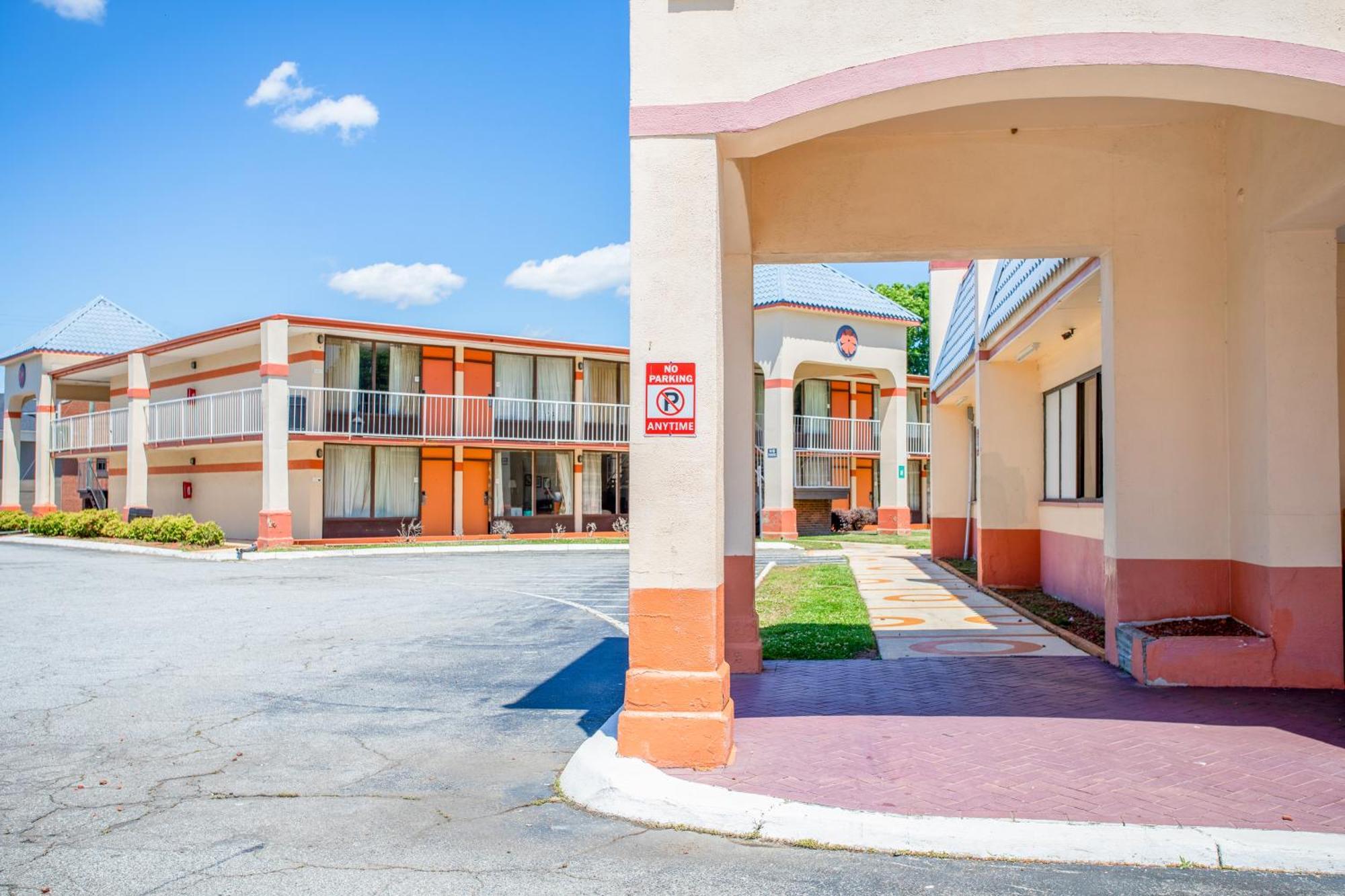 Oyo Hotel Greensboro East I 40 Ngoại thất bức ảnh