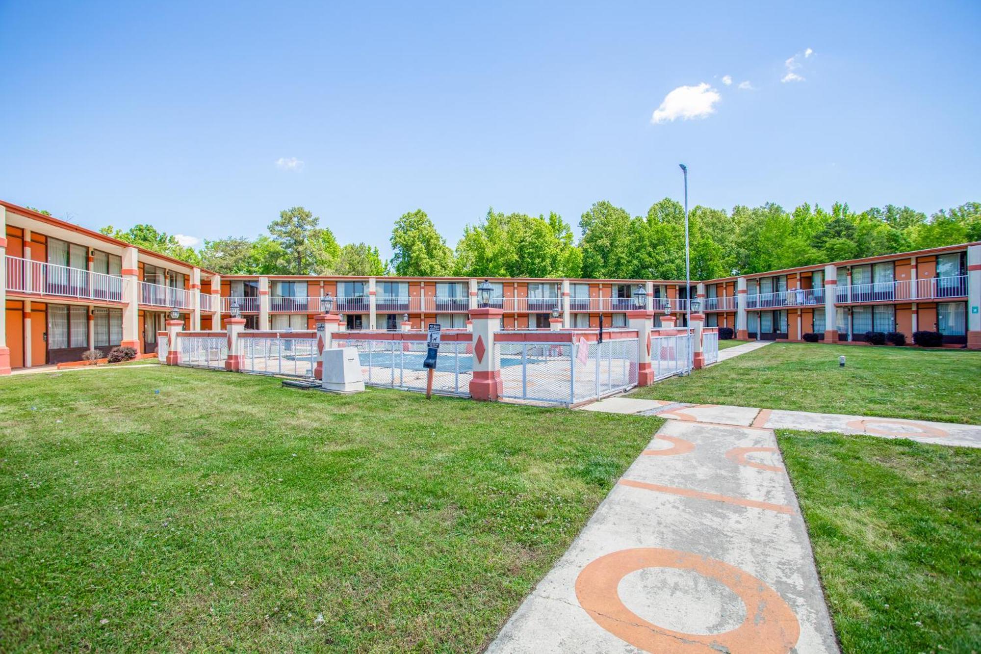 Oyo Hotel Greensboro East I 40 Ngoại thất bức ảnh